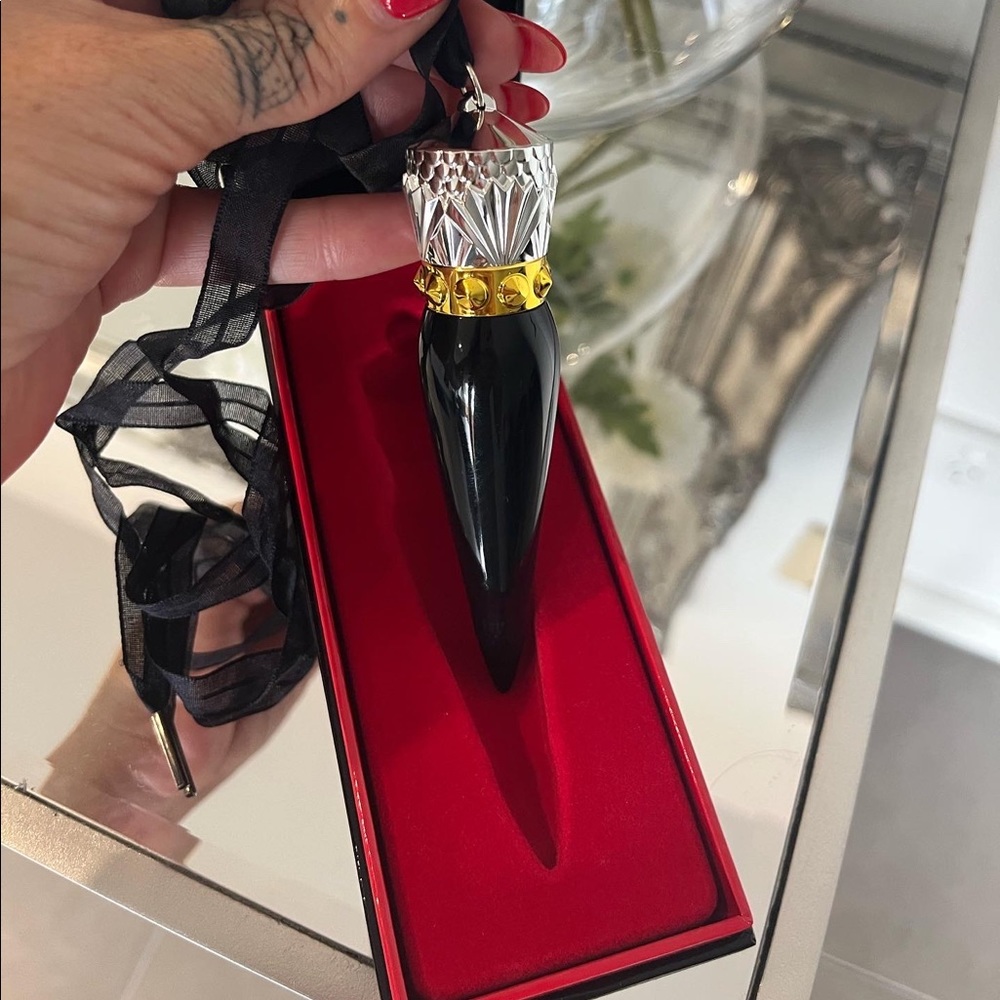 Christian Louboutin lip stick red BRAND NEW, NEVER USED - Picture 2 of 4